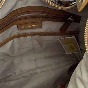 Michael Kors Bags - BNWT Michael Kors Purse Michael Kors Bags - BNWT Michael Kors Purse